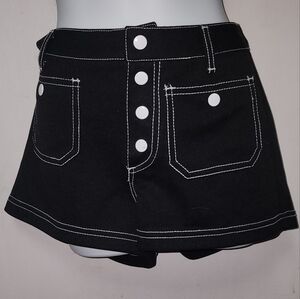 Space Girl-Z Clothing Black Button Down Short Shorts M